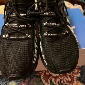 Just so tennis shoes